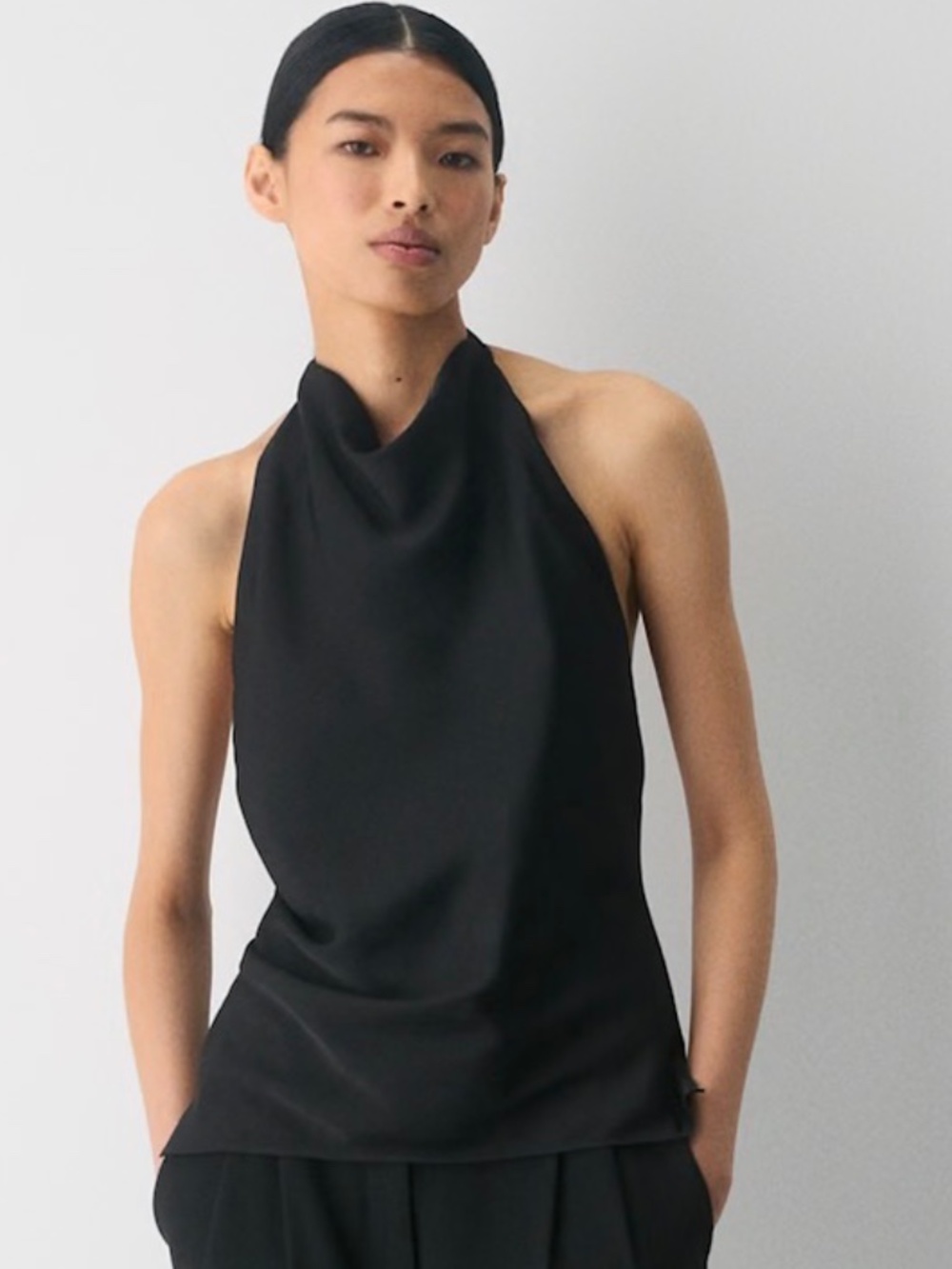 💐NWT💐Aritzia Ten Audience Satin Halter Top - size XL